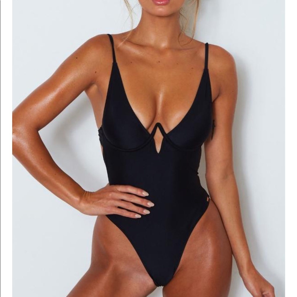 White Fox Swimsuit Playa Del Ray One Piece Black